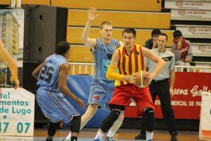 Burgos y Breogán ganan sufriendo y aguantan el ritmo de Palencia y Andorra