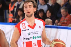 Oficial: Giuseppe Poeta acude al rescate del timón del Laboral Kutxa