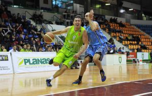 Zoco Plata: Bitinas, base para Askatuak. Portalez (CAI) cedido al Araberri. Rapier, off