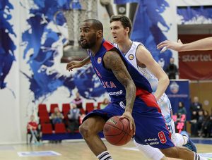 Laboral Kutxa pujará este verano por Aaron Jackson y Kostas Vasileiadis