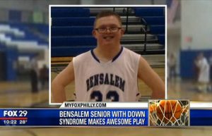 76ers ficha simbólicamente al joven con Síndrome de Down que emocionó a USA