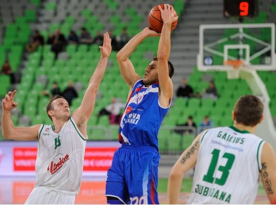 Exhibición de Nemanja Gordic; Estrella Roja más líder y Holiday, MVP de la jornada
