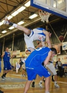 Zoco Plata: El croata Ivan Cubela sustituirá a Pape Sow en el Azpeitia Azkoitia ISB