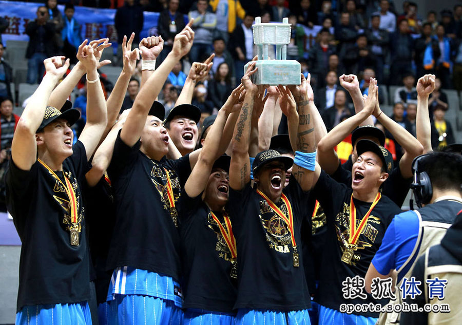 Marbury feliz en China: logra su segundo título de liga