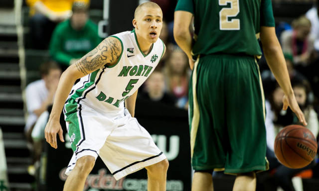 Troy Huff con un buzzer beater nos recuerda que la Locura de Marzo está cerca