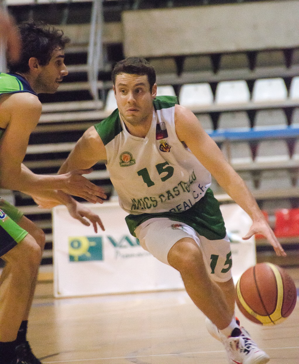Joan Faner seguirá dirigiendo el juego de Amics Castelló