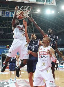 Otro “siete pies” para Herbalife Gran Canaria: llega Deji Akindele (2.16)