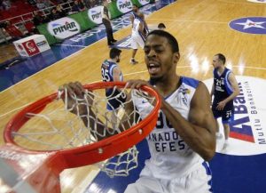 De Vries, otra vez MVP. El show del matador DJ Stephens. Diebler, ¡desde la grada