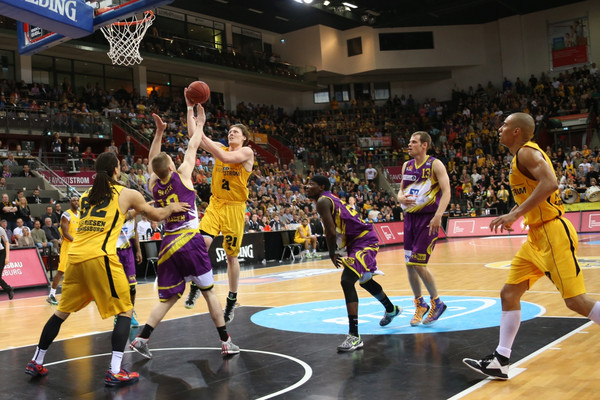 Vechta, descendido. Coby Karl mete a Ludwigsburg en playoffs, lo demás aún por decidir