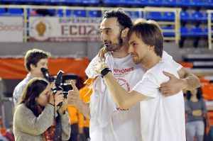 Adecco Plata (J25): Victoria de ascenso de Fuenla ante PAE. Okoye-Rowley, MVP compartido