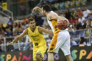 Cajasol da por perdido a Satoransky y ya piensa en el recambio: Carlos Cabezas