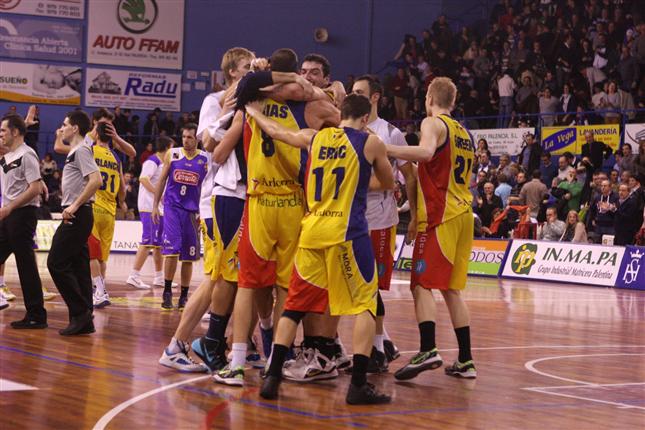 River Andorra MoraBanc certifica el ascenso a la Liga Endesa