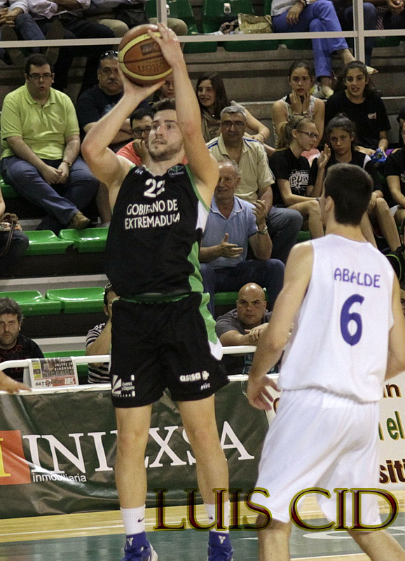 Adecco Plata (PO-2.4): Habrá quinto partido con Rakocevic de pistolero (7 triples) y MVP