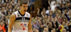 Bogdanovic se doctora con el campeonato serbio y 36 puntos en el encuentro decisivo