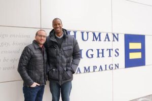 Jason Collins hace historia en la NBA y Claver anota por primera vez en esta temporada