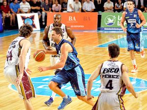 Argentina: Suenan los Jasen en Bahía Blanca, Marcos Cabot dice no a Peñarol