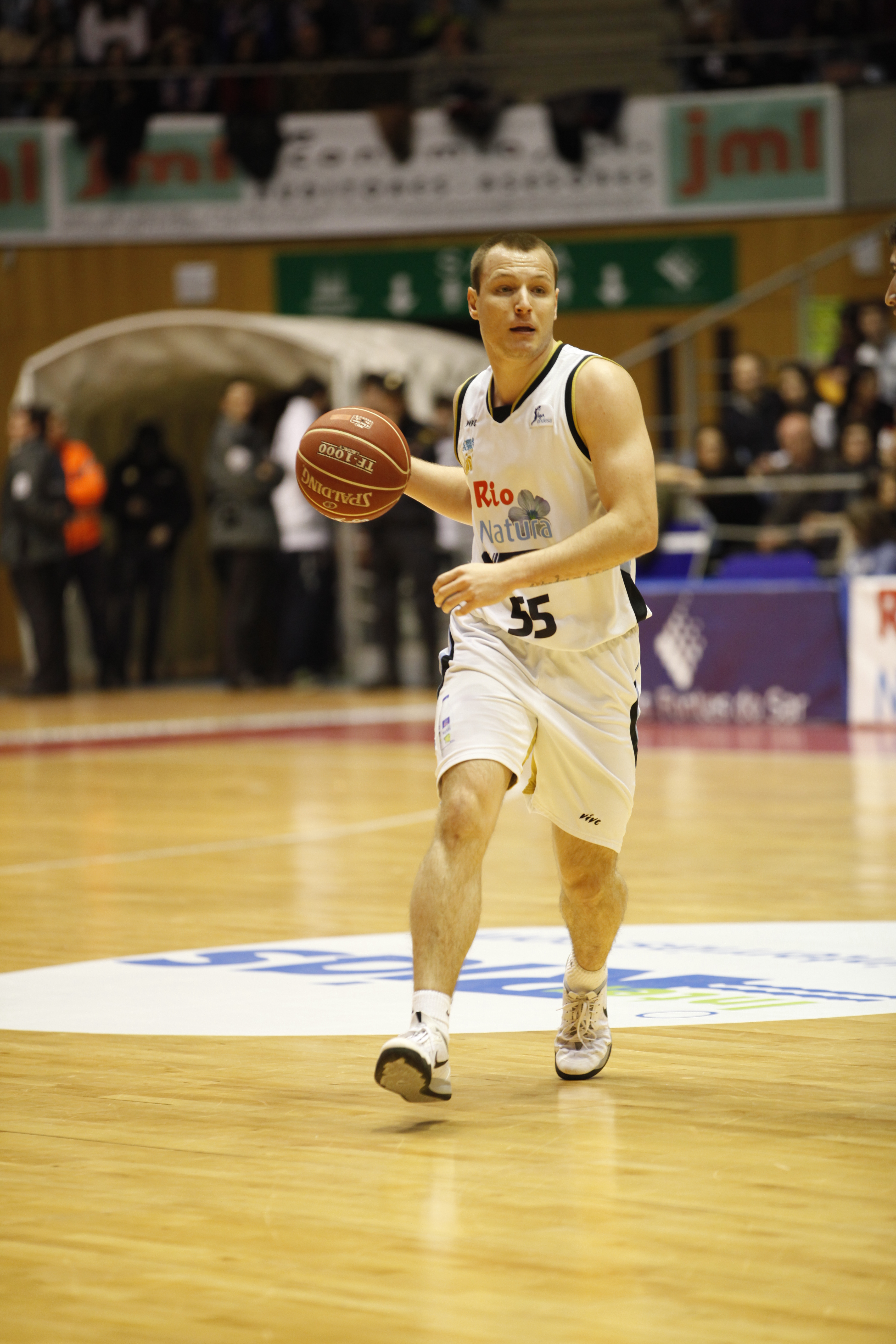 Zoco Liga Endesa: Rafa Luz continuará en Obradoiro, Rafa Martínez, en Valencia