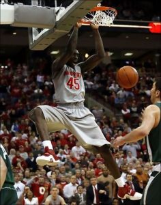 Unicaja no para: ultimátum a Othello Hunter, Suárez no se va y falta la firma de Dragic