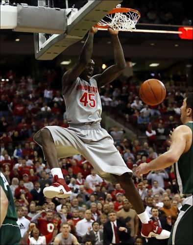 Unicaja no para: ultimátum a Othello Hunter, Suárez no se va y falta la firma de Dragic