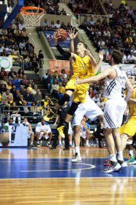 Nico Richotti renueva por tres años como emblema del Iberostar Tenerife