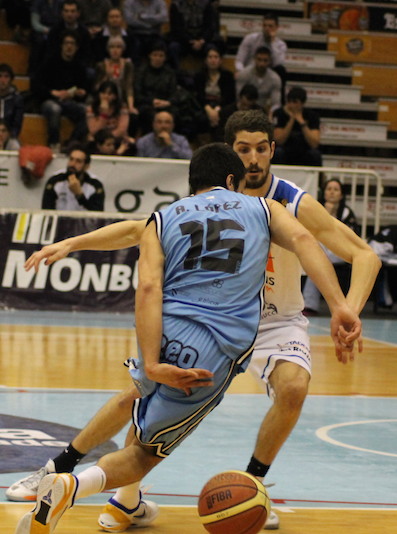 Álex López renueva con un Breogán que desea a Dani López