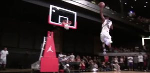 Shelby McEwen: el chico de instituto que machaca desde el tiro libre