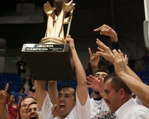 Obras anula el fichaje de Juanpi, Flamengo renueva al MVP y la Cibacopa para Tijuana