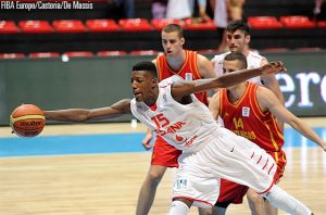 U18M J2: Yankuba Sima se hace poderoso bajo los tableros y suma 19 rebotes ¡y 6 tapones!