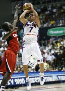 Carlos Arroyo gana la partida a Stephon Marbury y  jugará en Miami; Gelabale, adiós a los Lakers