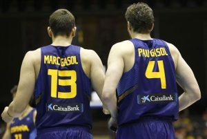 España vuelve a ganar por inercia ante Turquía pero mantiene sus problemas (63-70)