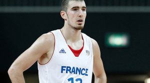 Nando de Colo también se cae de la Copa del Mundo de España