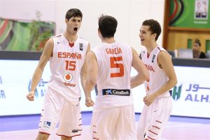 Octavos U17M: Santi Yusta (18p) ejecuta a Argentina (64-57). Popovic MVP, 48 val