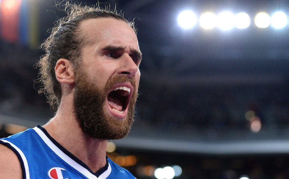 El Barça sondea a Gigi Datome como sustituto para Papanikolaou