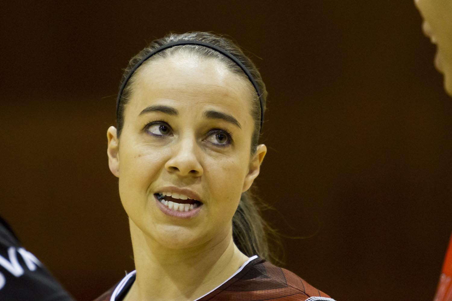 San Antonio Spurs rompen barreras con Becky Hammon