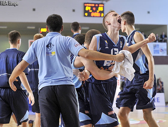 Dzanan Musa, de escándalo. Un cadete de 1º que convierte ¡37 puntos! (VIDEO)