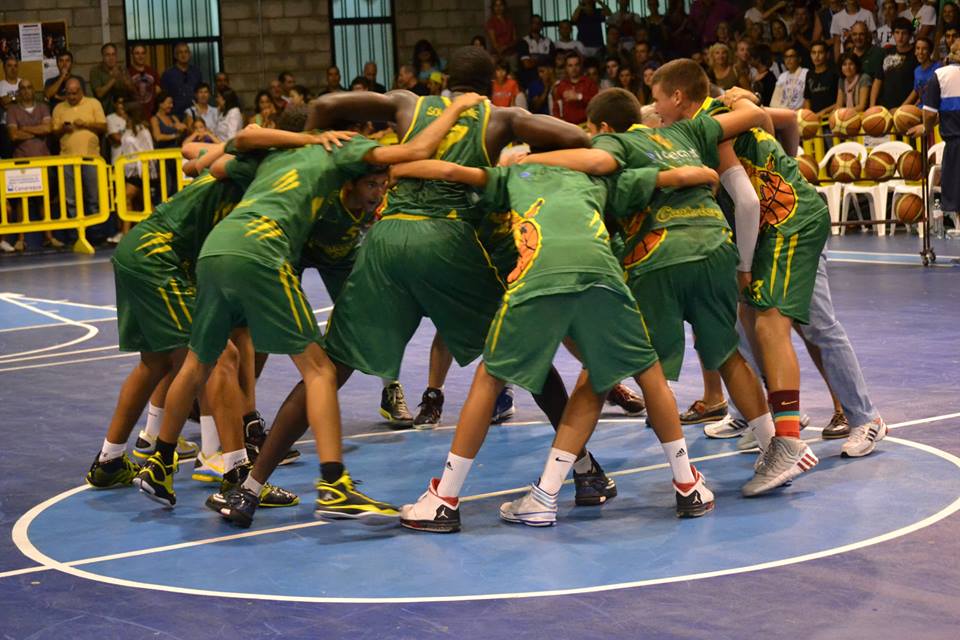 #TorneoCadete2014 El Real Madrid se la pega en Tenerife ante un Canterbury sublime