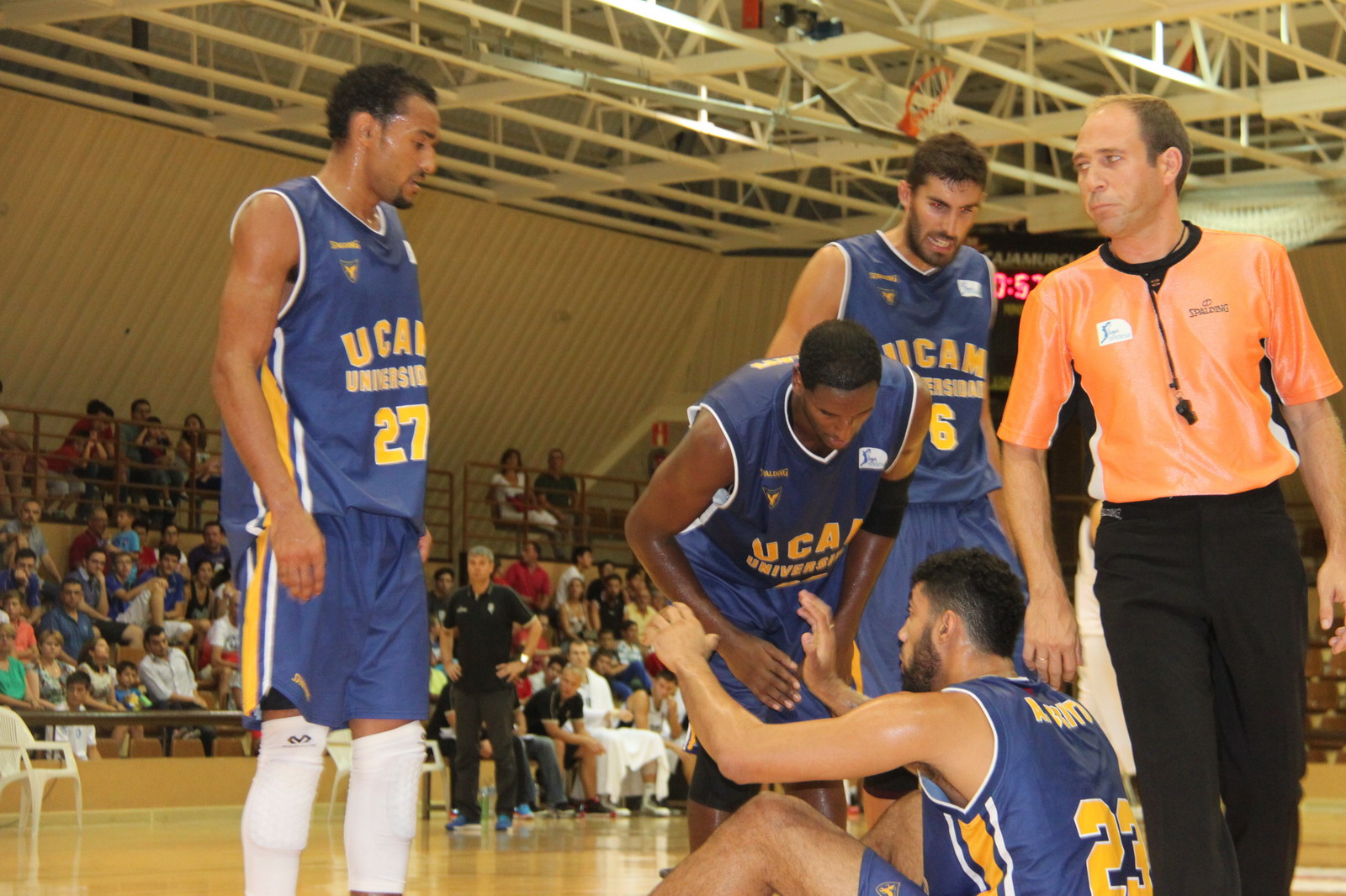 Proyecto UCAM Murcia 2014-15: Alas para creer en algo más