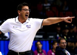 Katsikaris: “Sólo por la afición que los apoya a muerte, Bilbao merece un equipo en ACB”