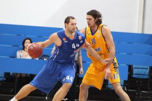 Zeljko Sakic y Hasan Rizvic, fichajes a pares en Manresa. Adiós a Poeta y a Hall