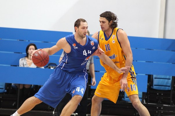 Zeljko Sakic y Hasan Rizvic, fichajes a pares en Manresa. Adiós a Poeta y a Hall