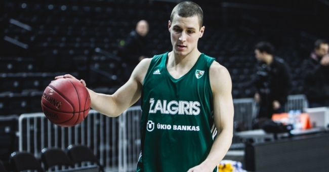 La Bruixa D’Or cierra la llegada de Donnie McGrath. Van Rossom será taronja hasta 2017