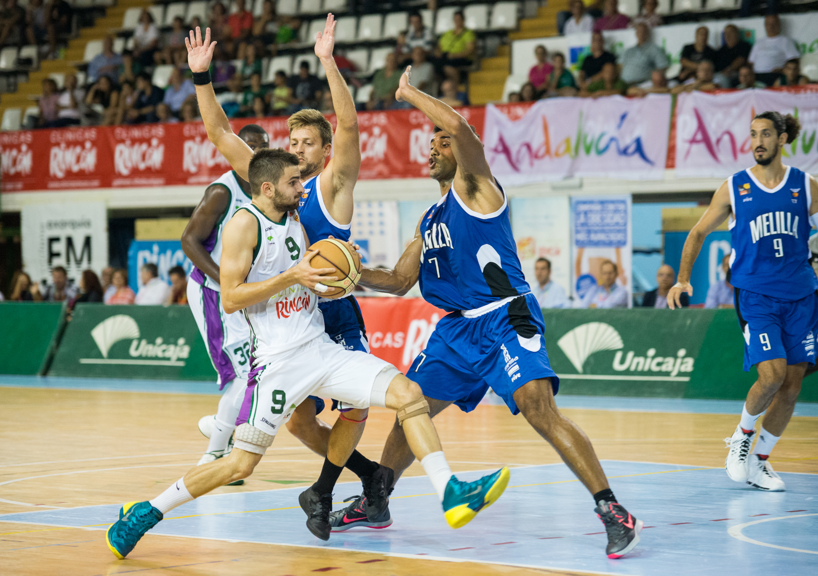 Ourense y Melilla arrasan en el debut. Valladolid y Coruña también convencen