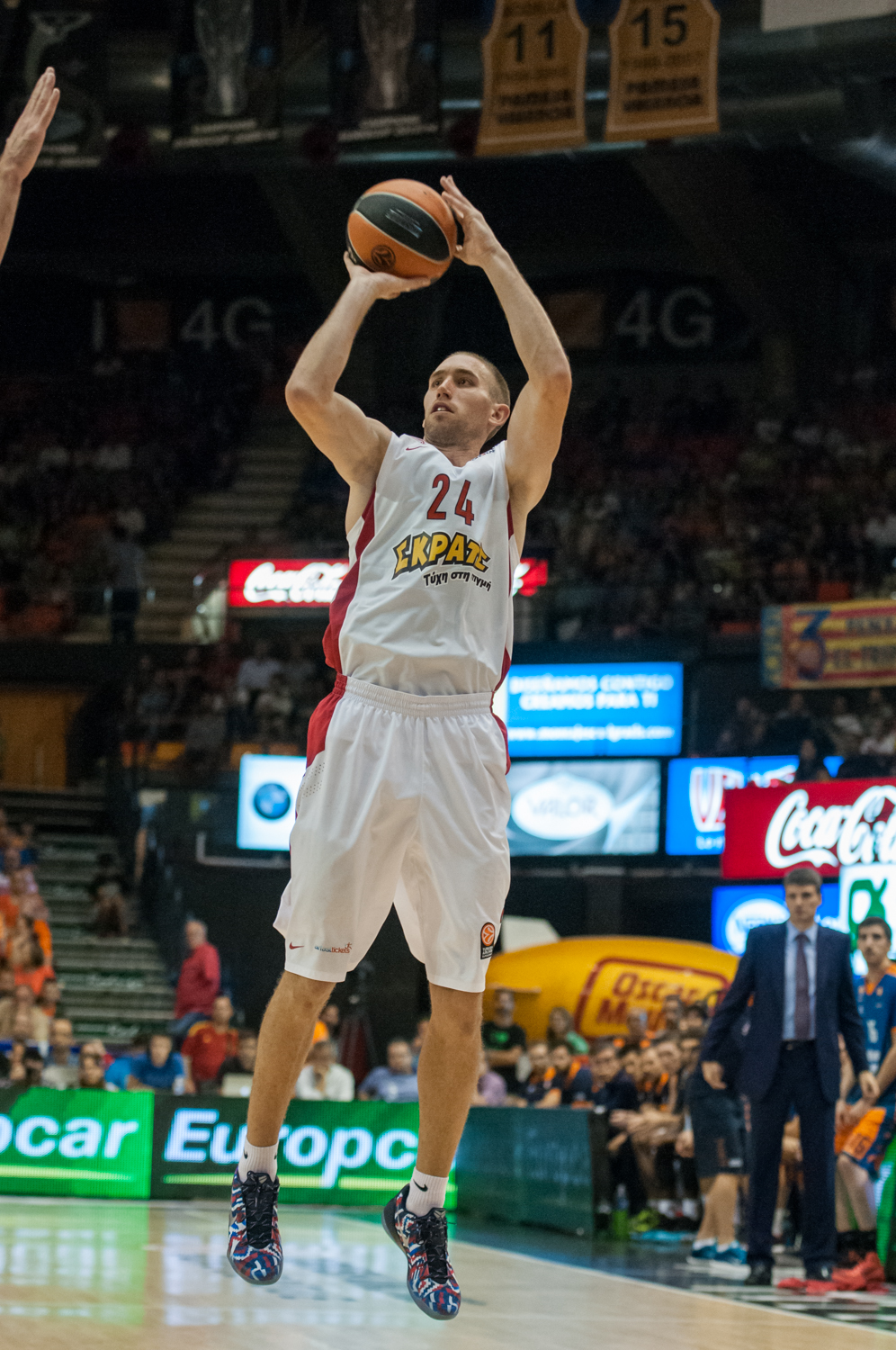 Olympiacos vence a Laboral Kutxa en un partido que no pasará a la historia (63-57)