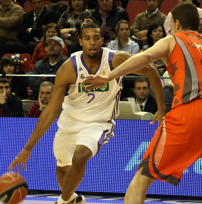 El Real Madrid rescinde a Quinton Hosley y ficha a Kennedy Winston
