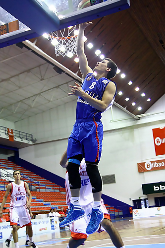 Bivià recambio de Sada en Andorra; Nedovic, objetivo preferencial en Valencia