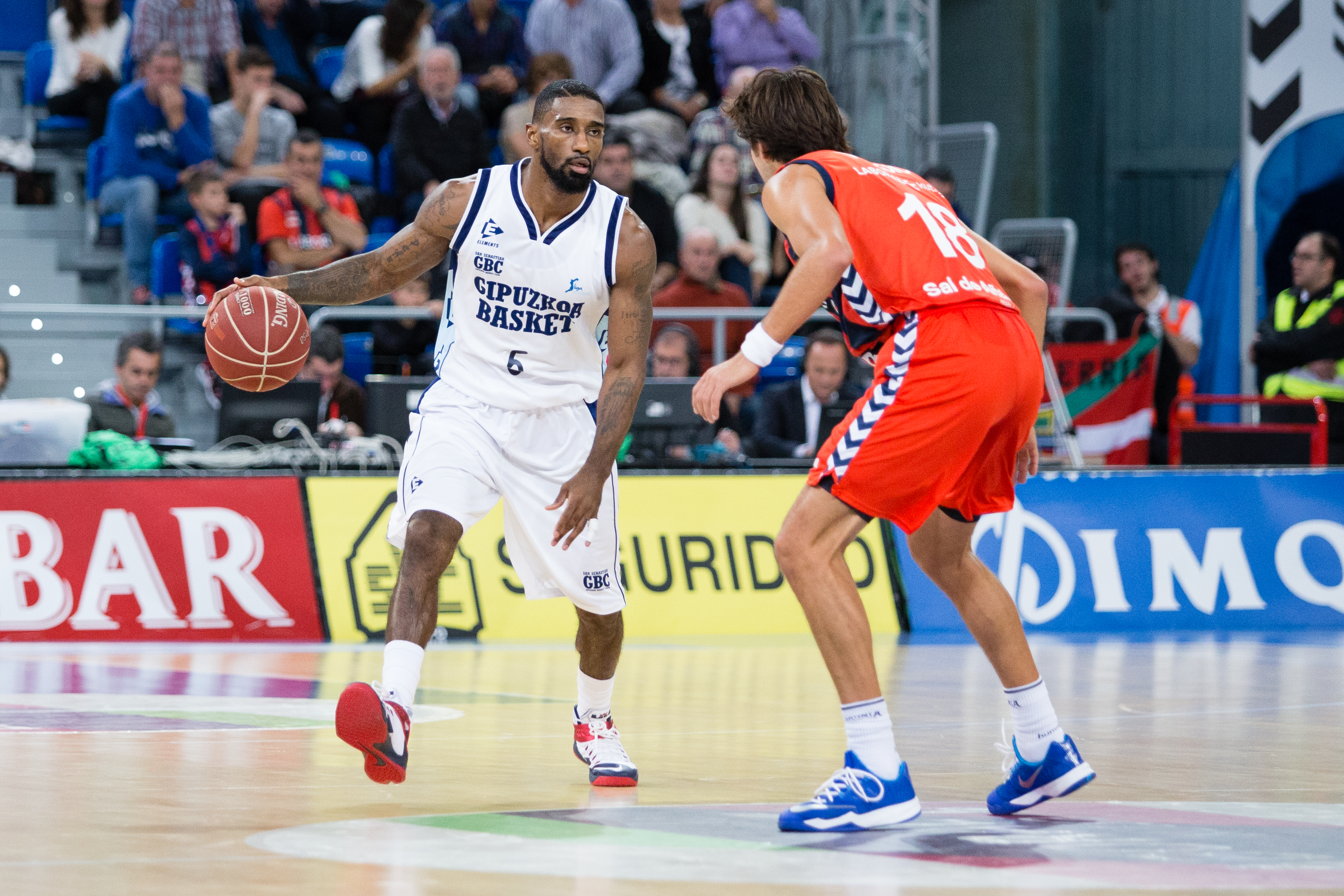 Taquan Dean y Filip Videnov, duelo de ex-ACBs en la final de la Liga de Irán