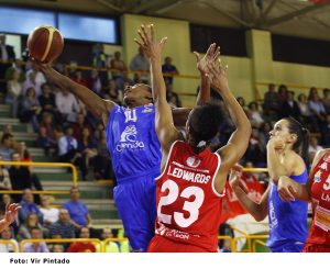 La explosión de Salvadores no impide la derrota de Rivas ante el líder Girona