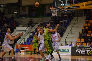 Hernández-Sonseca (41 val.), dominador. COB y Cocinas, sólidos en casa