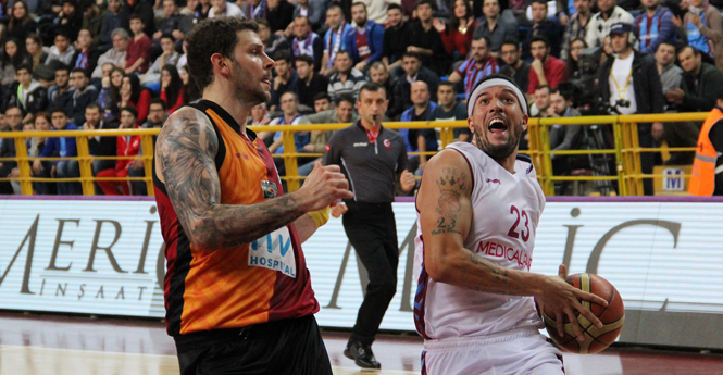 Galatasaray, en descomposición. Tolga Gecim (2.02), el base del futuro