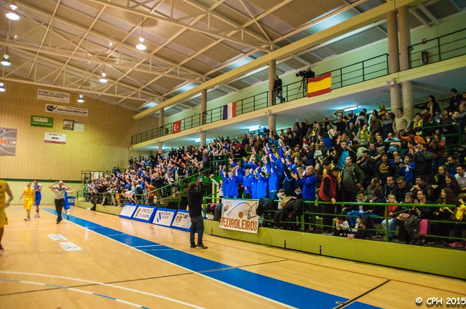 Blair decide sobre la bocina el derbi gallego. Castelló cae y Cáceres acecha